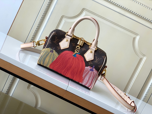 ルイヴィトンバッグ正面デザイン